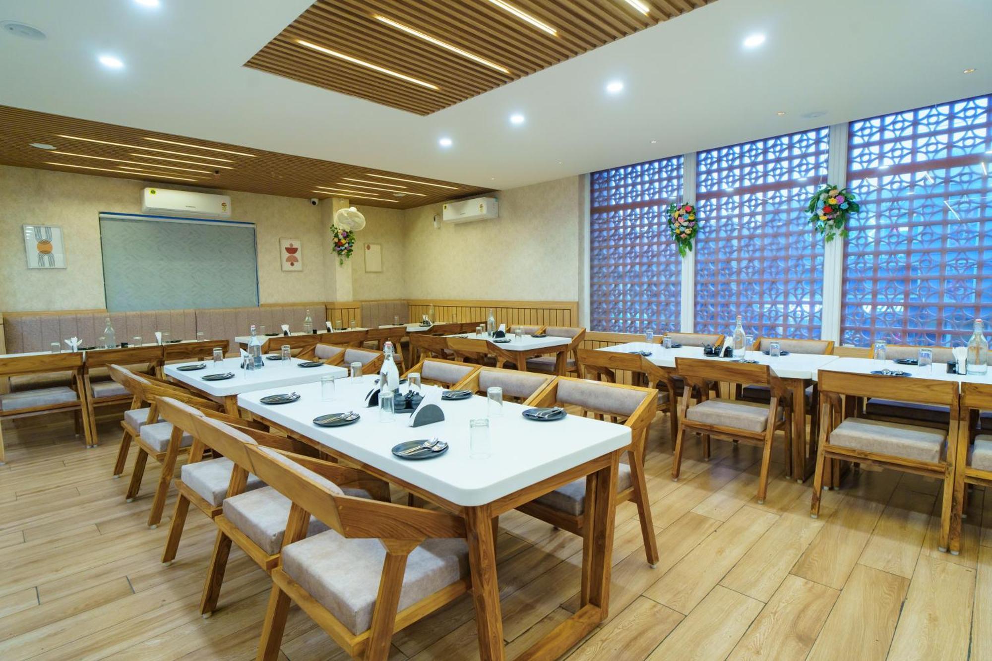 Satyabhama Inn Pathara Buitenkant foto