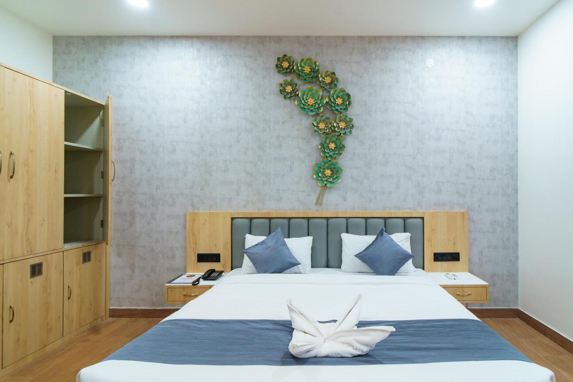 Satyabhama Inn Pathara Buitenkant foto