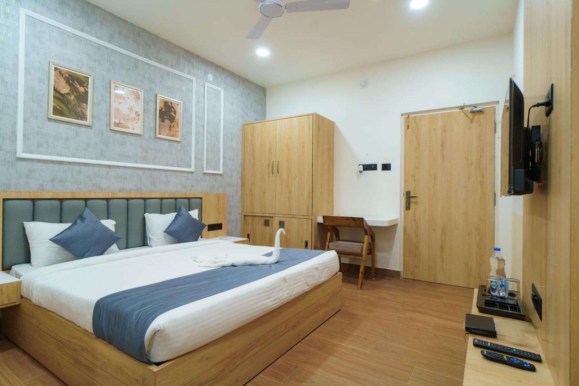 Satyabhama Inn Pathara Buitenkant foto