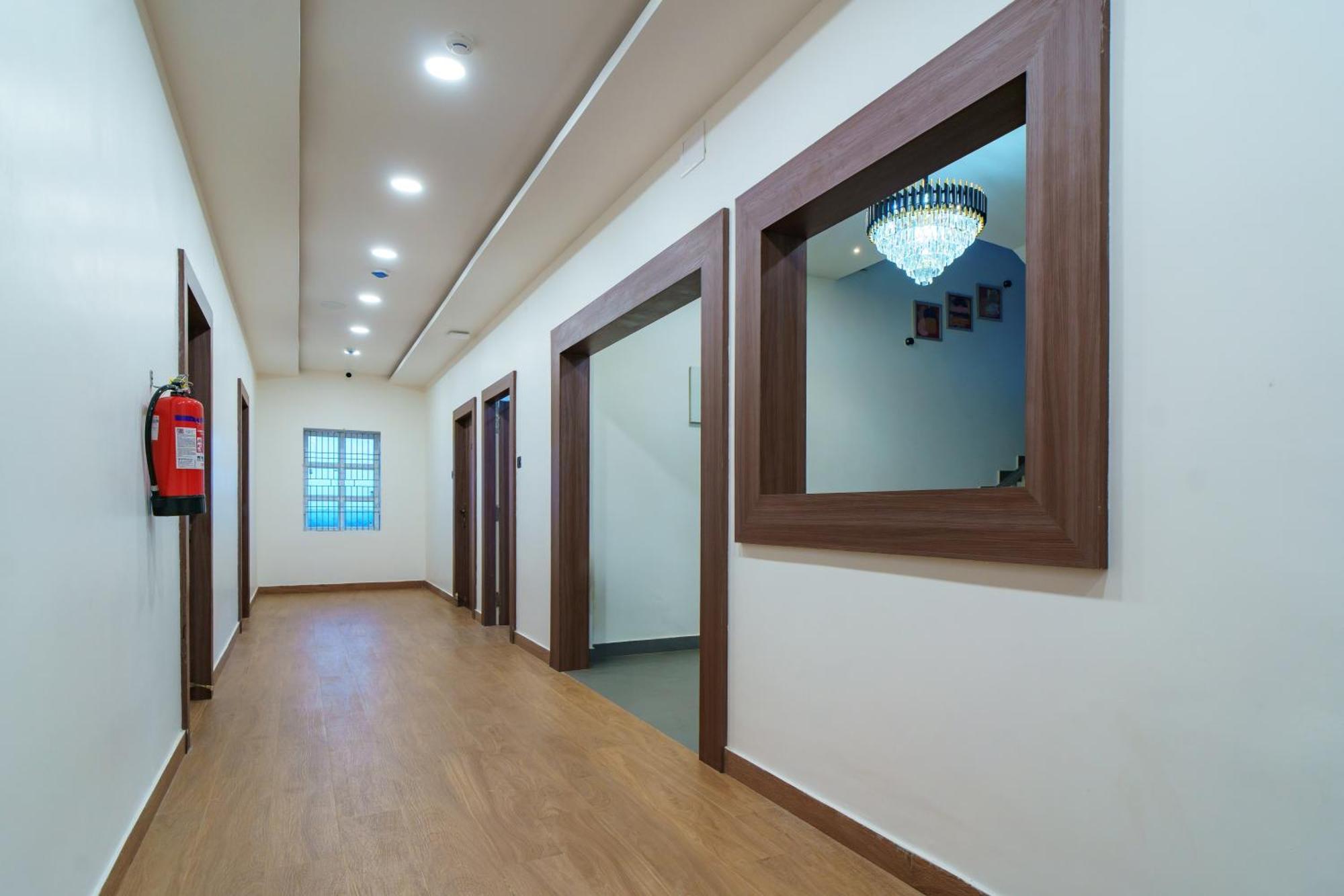 Satyabhama Inn Pathara Buitenkant foto