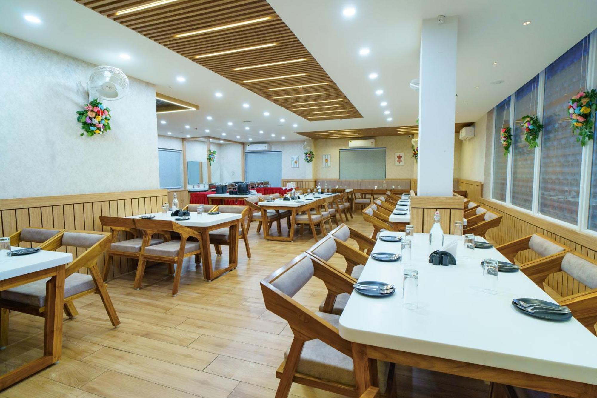 Satyabhama Inn Pathara Buitenkant foto